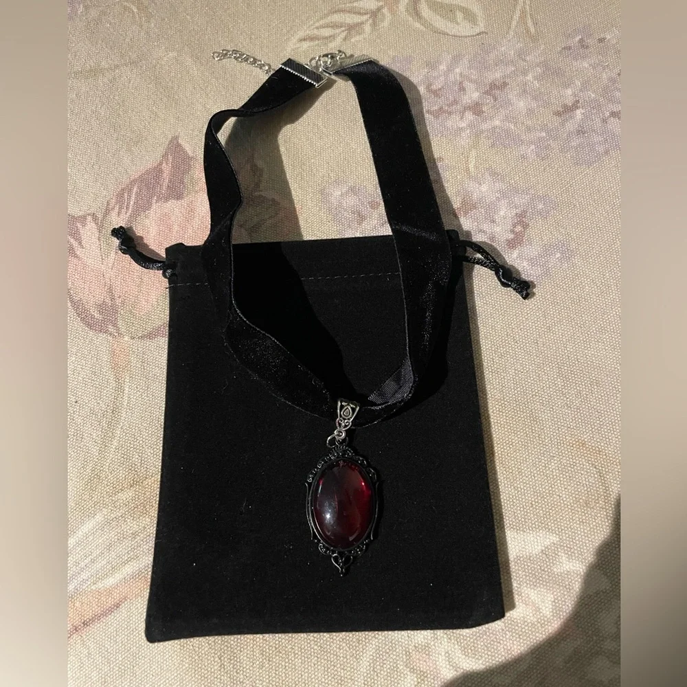 Gothic Choker 🖤 - Picture 4 of 4